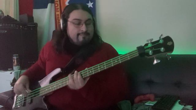 How to fly (Sticky Fingers) Bass Cover смотреть онлайн