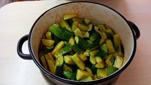 ОГУРЦЫ С КЕТЧУПОМ НА ЗИМУ.КОНСЕРВАЦИЯ смотреть онлайн