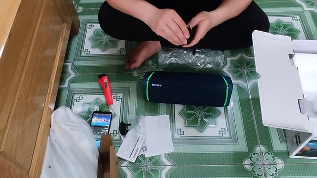 Mở hộp loa sony xb43 chính hãng việt nam смотреть онлайн