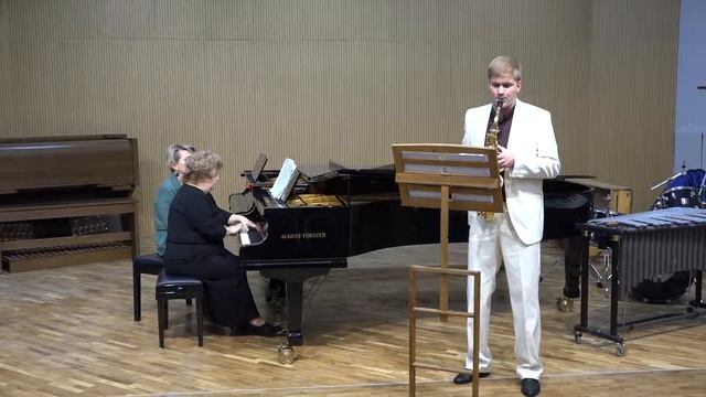 Т.СЕРГЕЕВА "Вариации на тему генерала Н.Титова" для саксофона и фортепиано смотреть онлайн