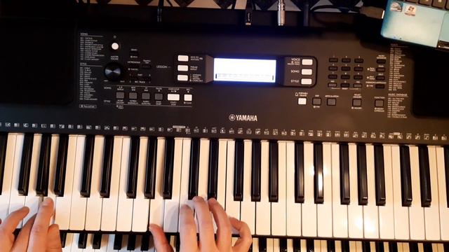 Yamaha PSR-E373 create Sound, Rhythm is a Danzer - Snap! смотреть онлайн
