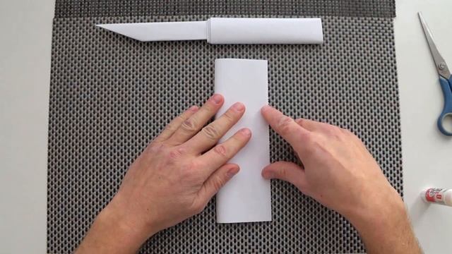 Как сделать Кинжал из бумаги//Нож с ножнами из бумаги//Оригами смотреть онлайн