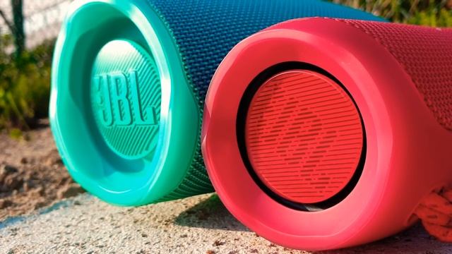 JBL Charge 4 vs. JBL Flip 4 | BASS TEST!!! [100% Volume] смотреть онлайн