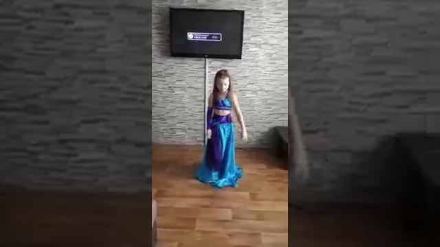 Восточный танец Ангелина смотреть онлайн