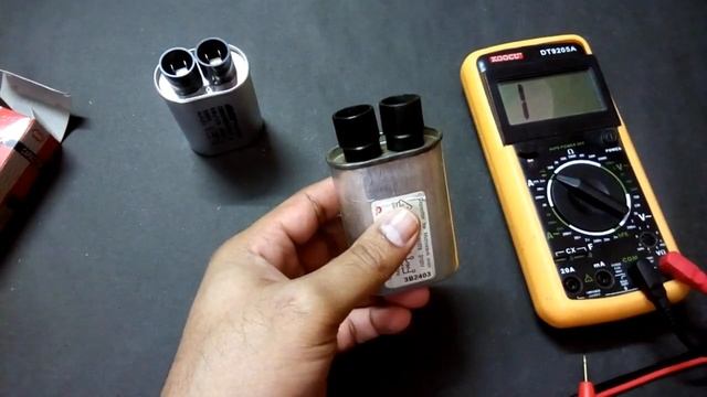 How to test microwave HV capacitor using multimeter/ good vs bad смотреть онлайн