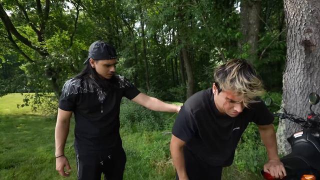 Our Brother CRASHED AND LOST HIS MEMORY! смотреть онлайн