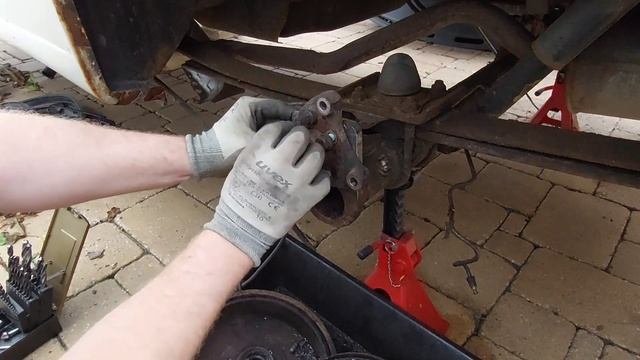 VW Caddy Mk2 1.8t TURBO SWAP - @BeardedBuilds (EP08) (Rear disk brake conversion part2) смотреть онлайн
