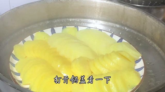 西蘭花和土豆一起沒想到這麼好吃，大廚教你做法，營養豐富又美味【阿光廚房】#西蘭花 #西蘭花土豆 #土豆 смотреть онлайн