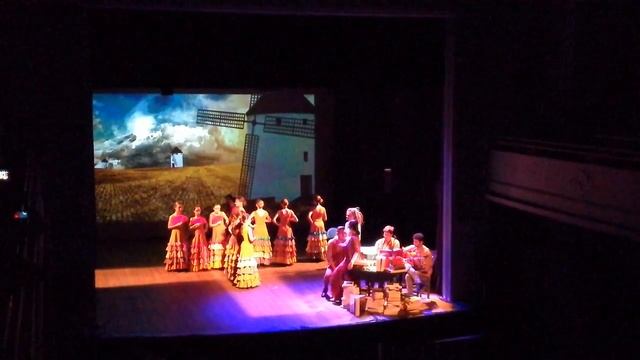 Arte flamenco : les écoliers de Soustons revisitent Don Quijote смотреть онлайн