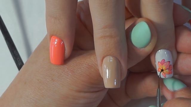 Летний маникюр 2018. Дизайн ногтей на короткие ногти смотреть онлайн