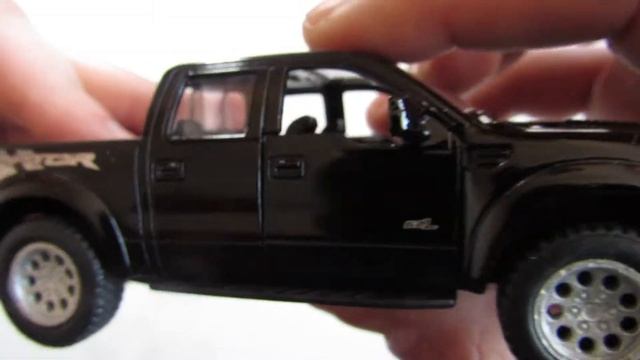 Обзор №1 модельных машинок: Audi, Ford, Chevrolet от фирмы KinSmart #машинки#toy#обзор#thereetwix смотреть онлайн