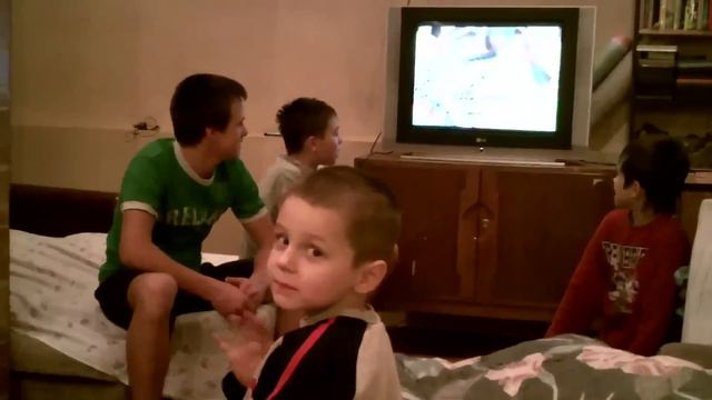Хор пацанов в честь именинницы моей сестры-жены.mp4 смотреть онлайн