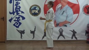 Кихон ката на 8 кю каратэ Киокусинкай