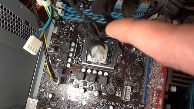 Asus P8H61-M i3 3220 remove CPU fan смотреть онлайн