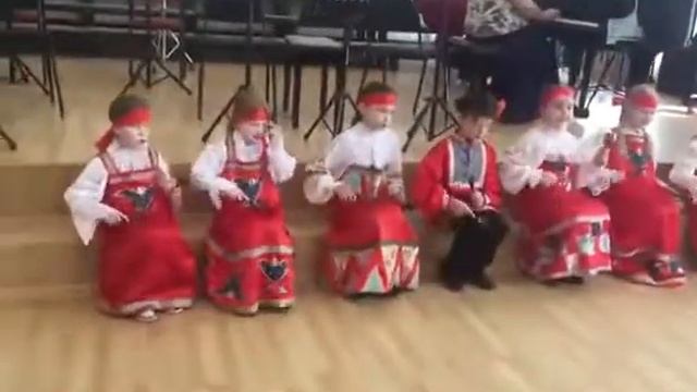 «ДШИ им. А.В. Корнеева»приглашает детей в возрасте 6-10 лет в детский коллектив «Ансамбль ложкарей» смотреть онлайн