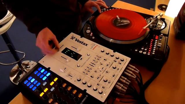 Composition with Vestax Controller One & Ableton Live ++Chill Beat++ HD смотреть онлайн