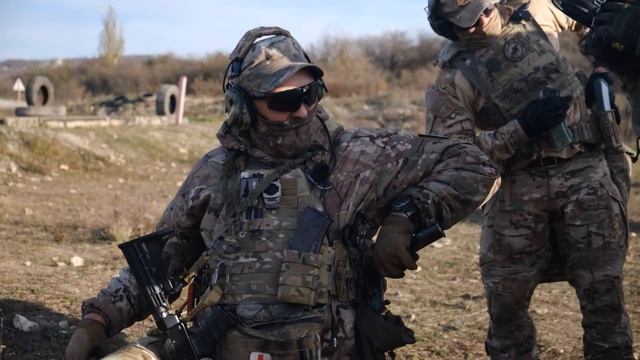 Стрельба в боевых двойках. Перестрелка, тактическая группа, ак12 стрельба, СВО,