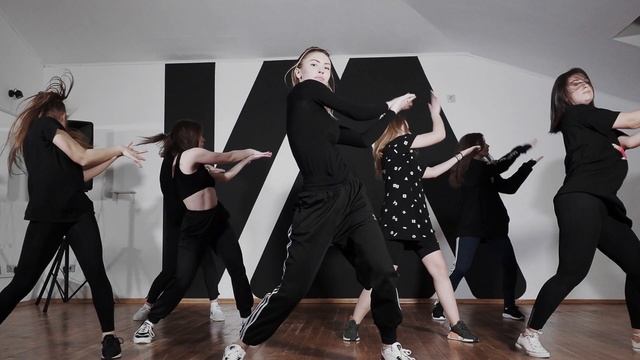 ЭЛЯ АМИРИДИ | TODRICK HALL - ATTENTION | BEGINNERS GROUP | JAZZ-FUNK | I AM DANCE STUDIO смотреть онлайн