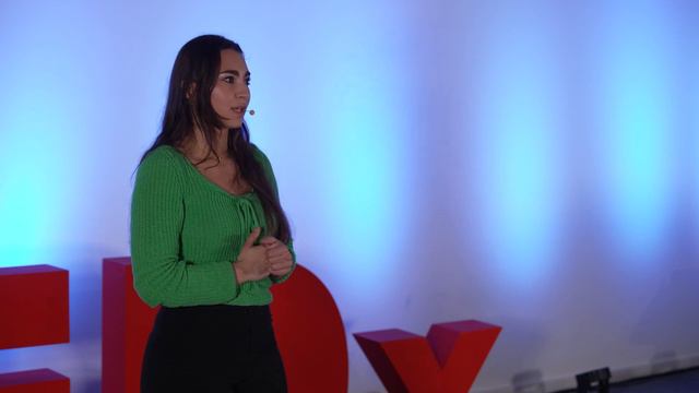 A tomorrow that does not have to end today | Sophia Winter | TEDxVUAmsterdam смотреть онлайн