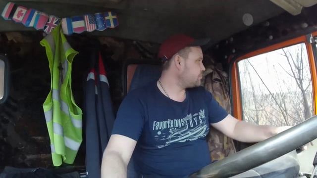 Живу как хочу/Сколько можно заработать на КАМАЗе 65115/Больше добра! смотреть онлайн