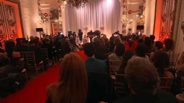 Måneskin got married in a RUSH! | Spotify смотреть онлайн