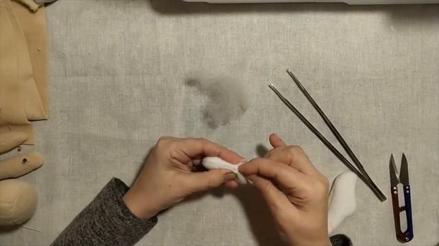 Как сшить зайку своими руками. Зайка "Лапа". Мастер Класс. Часть 3. смотреть онлайн