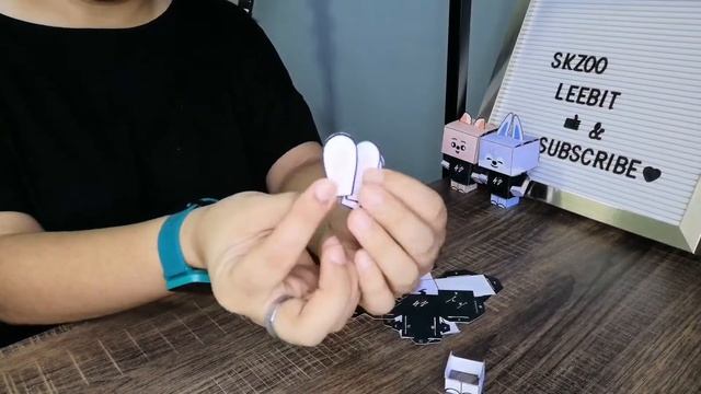 Skzoo LeeBit Papercraft Tutorial смотреть онлайн