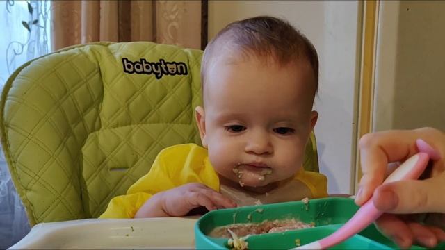 Пышные оладьи и омлет: простые рецепты