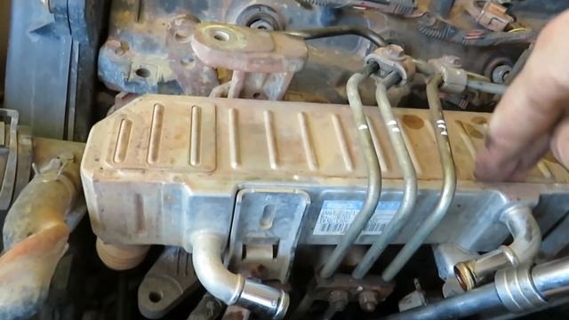 Toyota Hilux/Vigo 1KD-FTV EGR valve and manifold removal смотреть онлайн