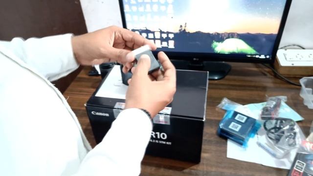 Canon R10 Unboxing हिन्दी में ।। 18.150mm Lens।। Besic Review।। смотреть онлайн