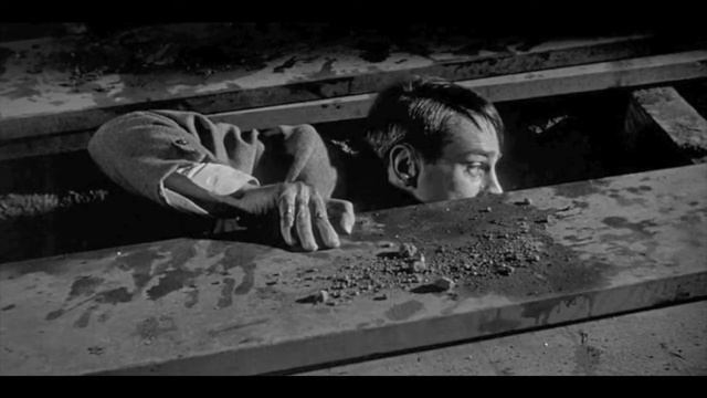 Киноляпы: Вторжение похитителей тел (1956) смотреть онлайн