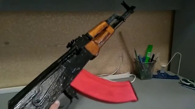 обзор на АКМ из дерева своими руками/AKM from wood DIY смотреть онлайн
