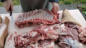 Разделка передней четверти свиной туши \\ Сколько мяса и сала в передней четверти свиньи