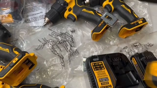 Dewalt DCD708 Made In Mexico 20v Brushless New ,combo Dewalt DCD 708 New Pin Sac Giá 2tr7 090339718