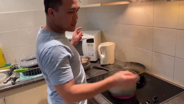 COOKING OUR DINNER|CHICKEN IN TWO WAYS смотреть онлайн