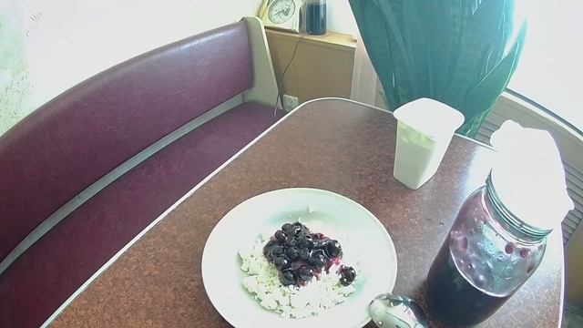 Мой полдник. Творог с вареньем и сметанной на полдник смотреть онлайн