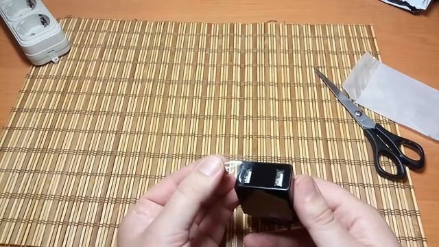 Зарядное устройство с Амперметром и Спортивная манжета на руку смотреть онлайн