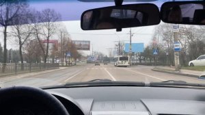 Уроки вождения для новичков. Перекрестки с круговым движением.