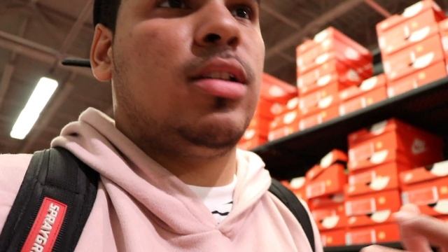 NIKE AIR PYTHONS FOR $50 AT NIKE OUTLET STORE!!! смотреть онлайн