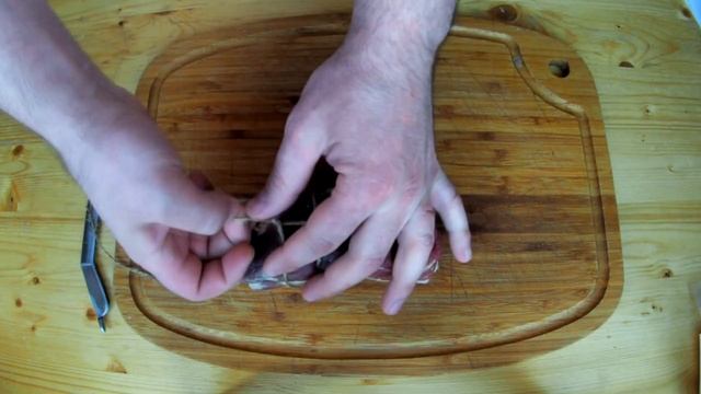 Самая простая обвязка мяса. The Simplest Binding Of Meat.