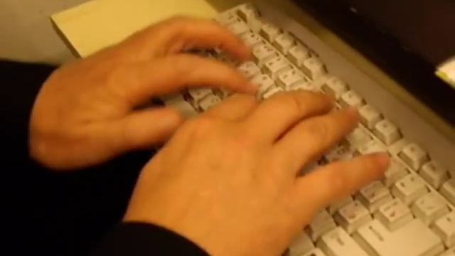 Typing! (#3of5) Michael Shestov's limbering-up 20''53 смотреть онлайн