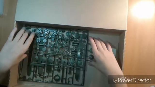 Распоковка "от звезды" т72а ,"ICM" совецкин пулимётчики. смотреть онлайн