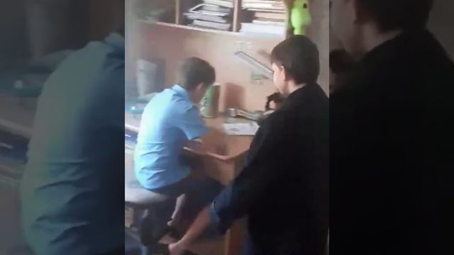 Типичная жизнь школьника смотреть онлайн