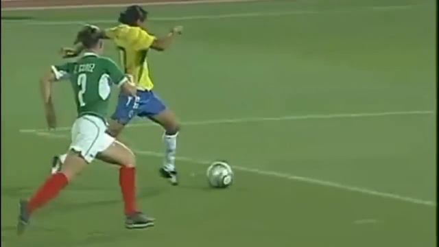 Marta Viera Da Silva #10 • The Queen of Soccer • ◘Goals and Skills◘ *NEW 2011 HD* смотреть онлайн