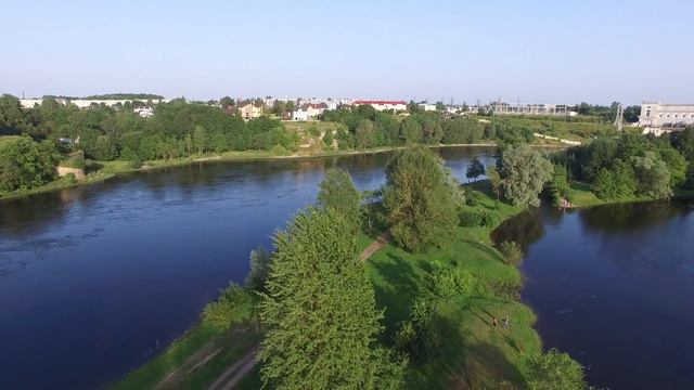 Вид Нарвского замка и Ивангородской крепости смотреть онлайн