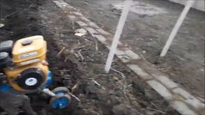 Выбивает1-ю скорость  мотокульт.НЕВА МК-200.Я это,решил просто и эФфективно!