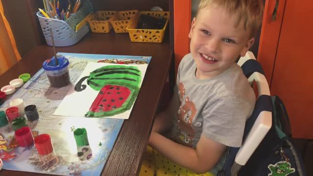 Рисуем сочный арбуз_рисуем вместе с детьми (2020 год) перезалив смотреть онлайн