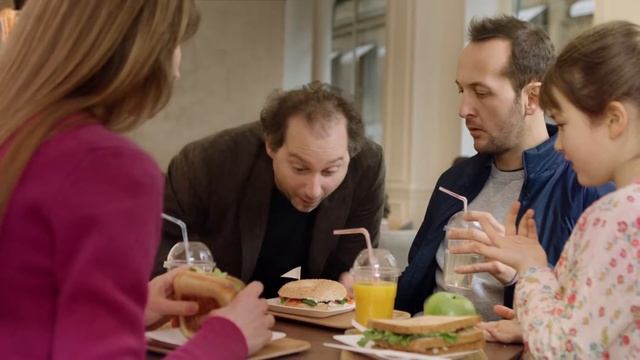 Dacia, from 4€ a Day: the Bagel, Renault Dacia France / Publicis Conseil (France) смотреть онлайн