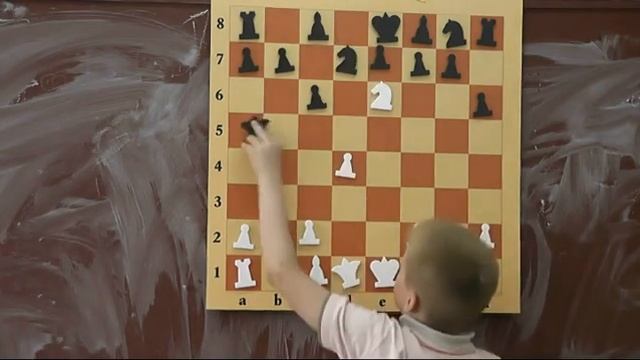 11. Повторение только пешки, спёртый ферзь, Нан и Георгиев, компьютер и Каспаров смотреть онлайн