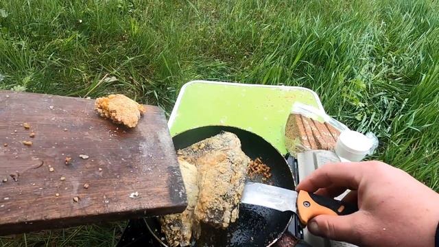 КАРАСЬ на реке ВЕСНОЙ/ЛОВЛЯ ВЕСЕННЕГО КАРАСЯ НА ДОНКИ/КАРАСЬ ПРОСНУЛСЯ. смотреть онлайн